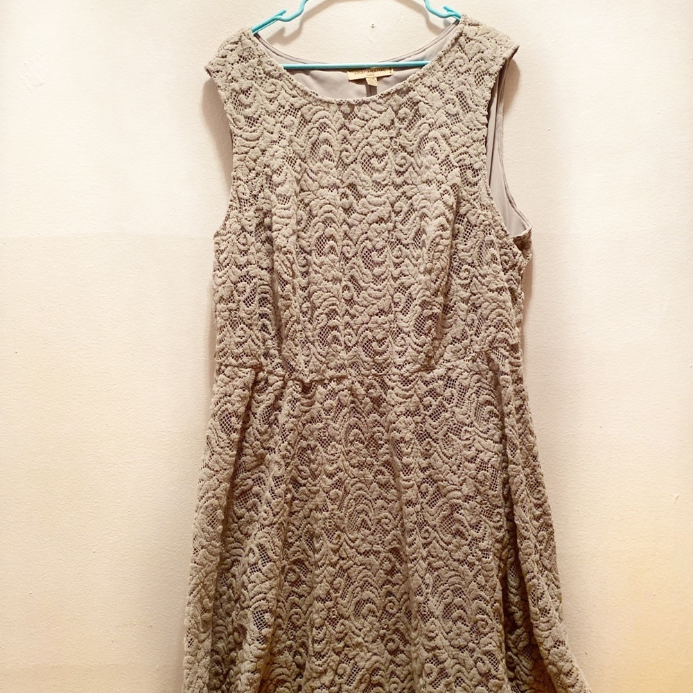 Grey lace dress 22
